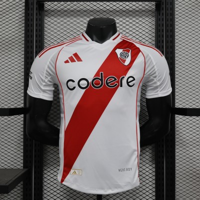 Player River Plate Home