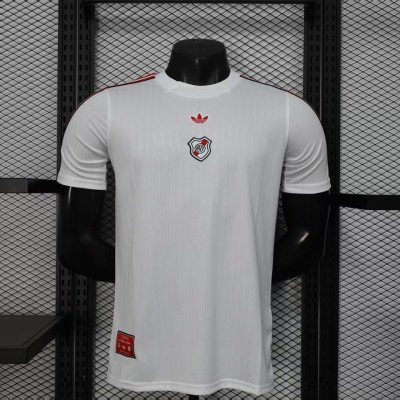 Player Riverbed Casual Style